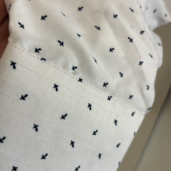 BC collections Men's White Patterned Shirt modern fit size XL/ Button down - Picture 2 of 9